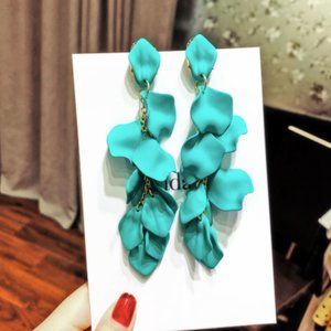 COPY - Hanging Petals Earrings - 5 Colors